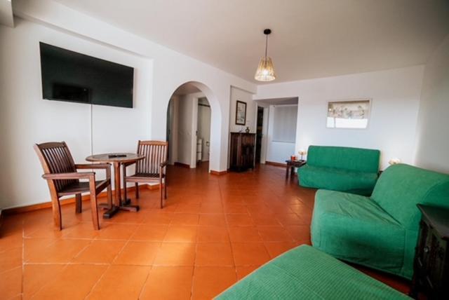 אלבופיירה One Bedroom Apartment Marina View מראה חיצוני תמונה
